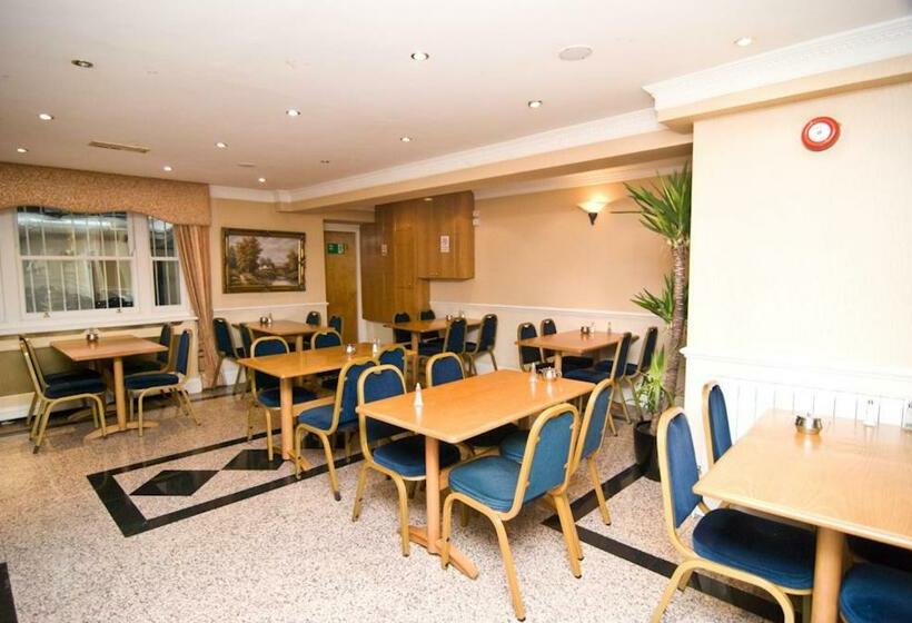 Отель Alexandra