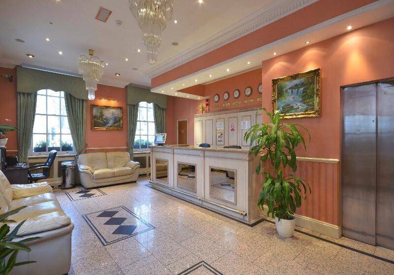 Отель Alexandra