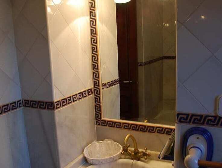 فندق Alvar Fanez