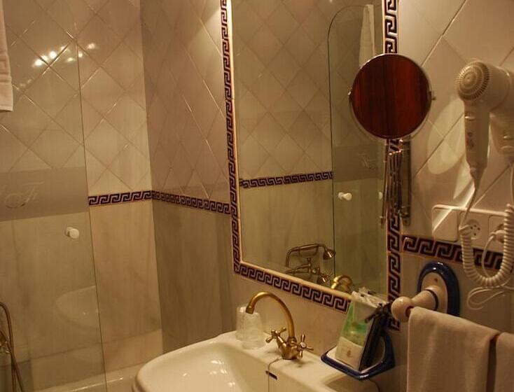 فندق Alvar Fanez