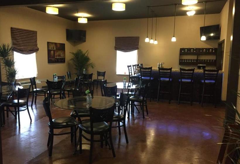 Brentwood Suites, Ascend Hotel Collection