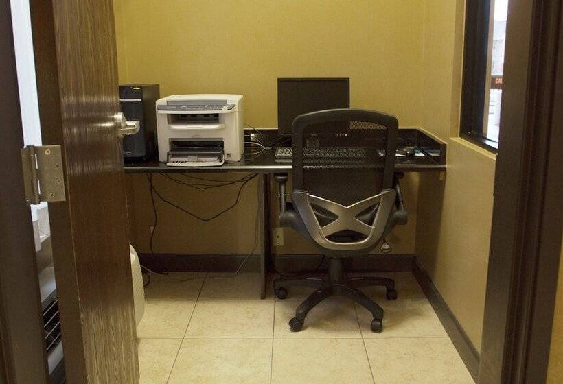 Brentwood Suites, Ascend Hotel Collection