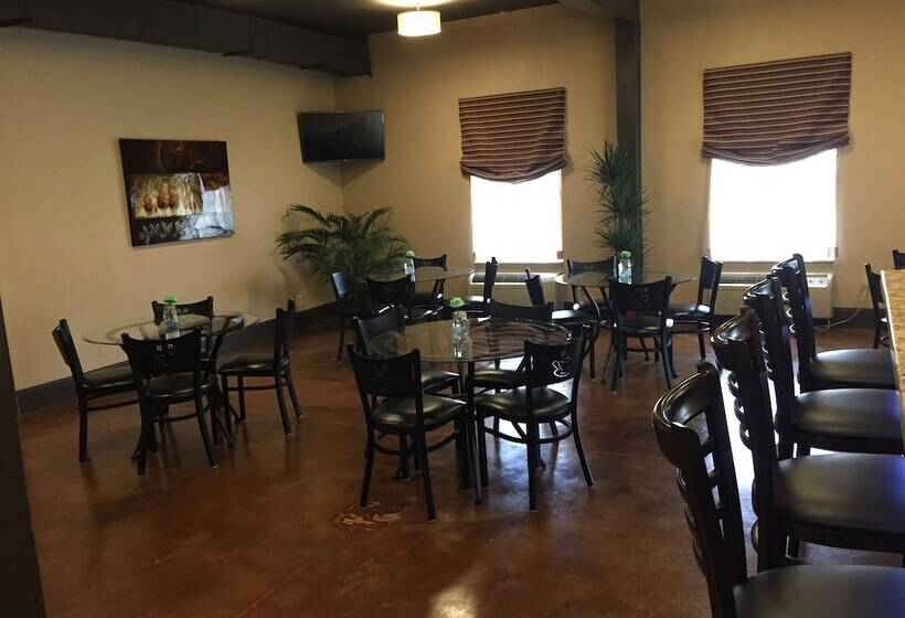 Brentwood Suites, Ascend Hotel Collection