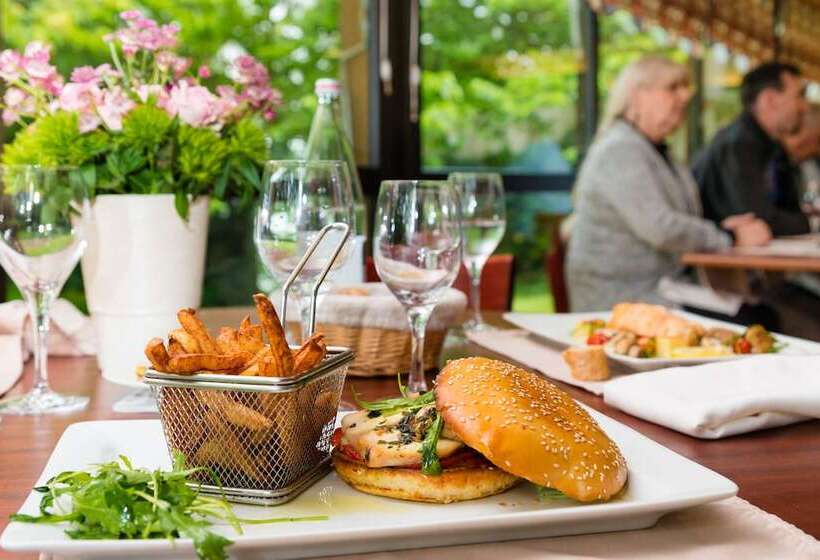 Brit Hotel Rennes Cesson