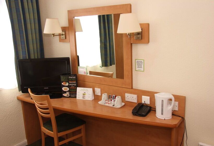 בית מלון כפרי Campanile Milton Keynes  Fenny Stratford