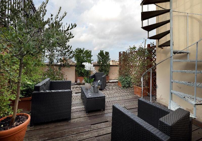 هتل Della Torre Argentina