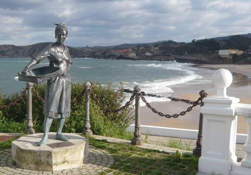 فندق El Tejo De Comillas