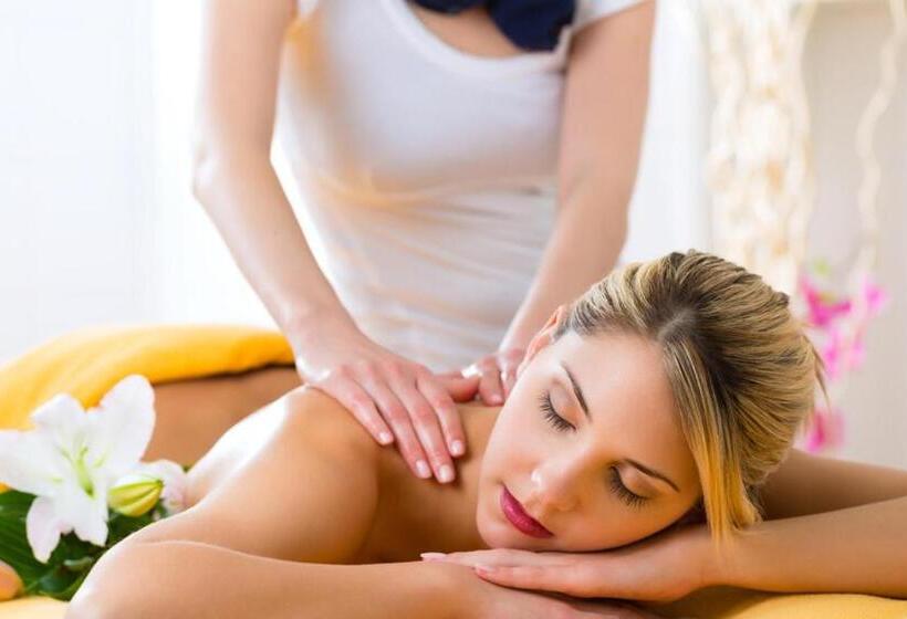 호텔 Els Jardins De La Martana