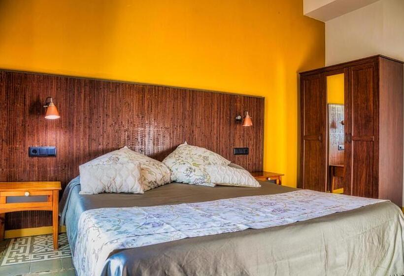 호텔 Els Jardins De La Martana