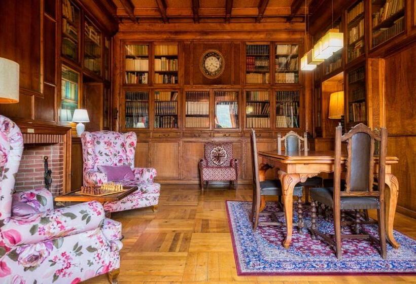 호텔 Els Jardins De La Martana