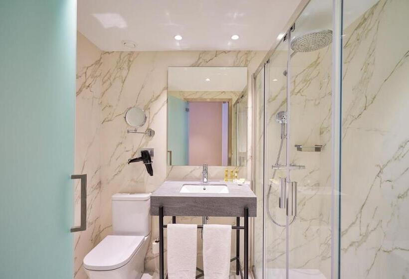 هتل Eurostars Astoria