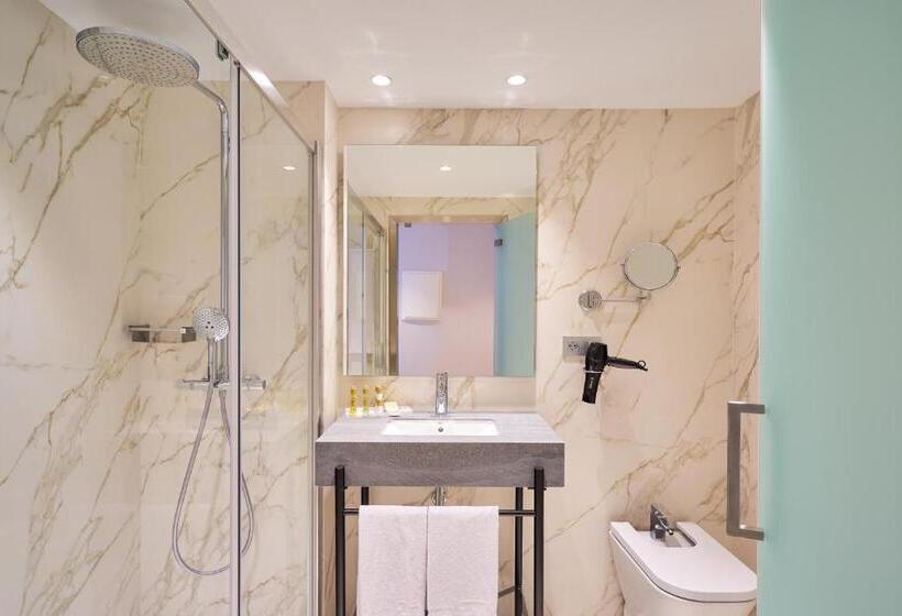 هتل Eurostars Astoria