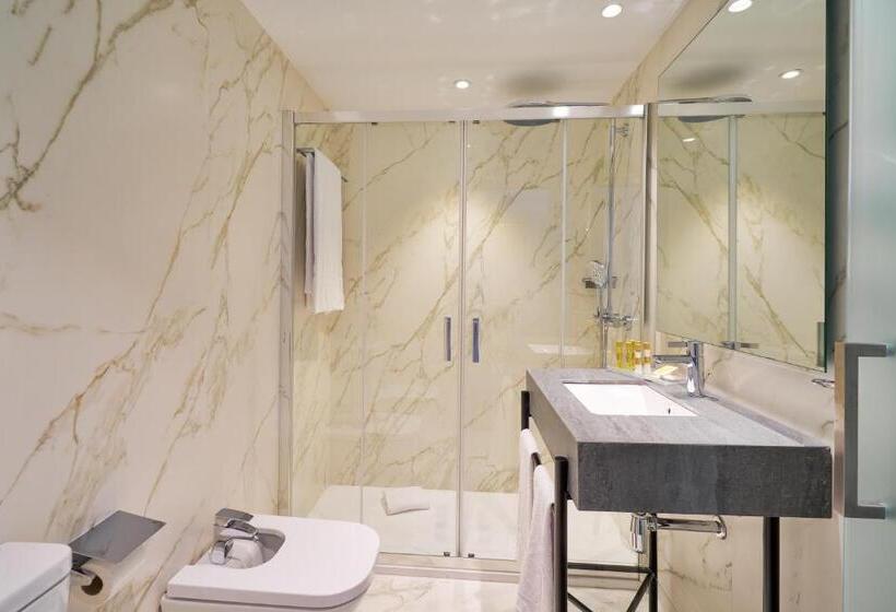 هتل Eurostars Astoria