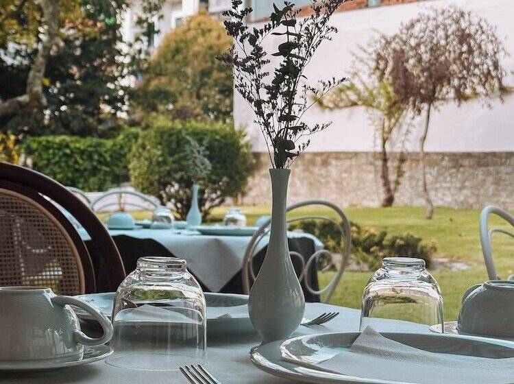 Grande Hotel Paris By Stay Hotels