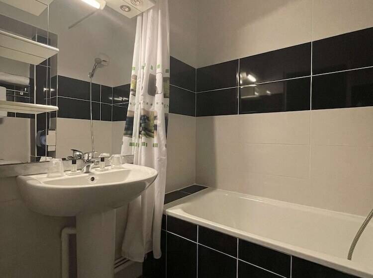 בית מלון כפרי Hôtel Restaurant Kyriad Direct Dijon Nord   Zenith   Toison D Or