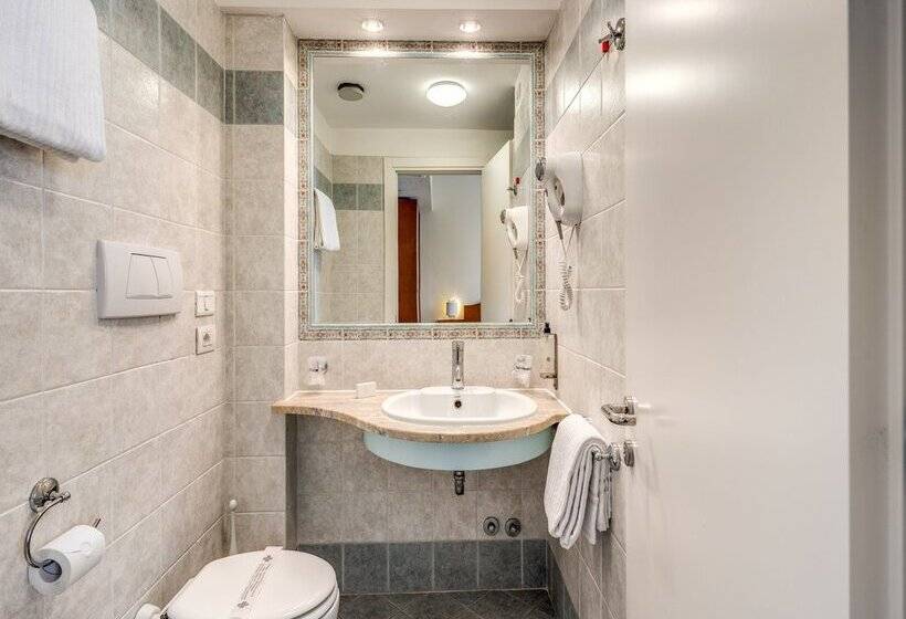 ホテル Isola Sacra