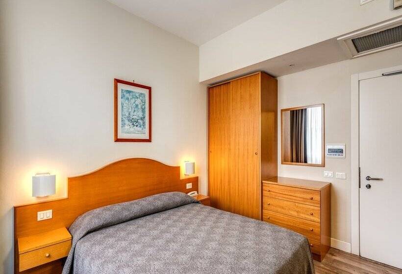 ホテル Isola Sacra