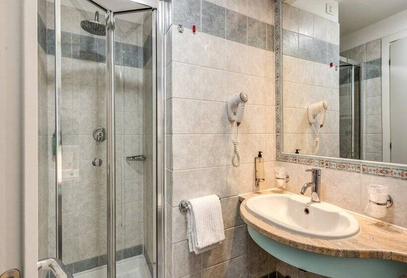 ホテル Isola Sacra