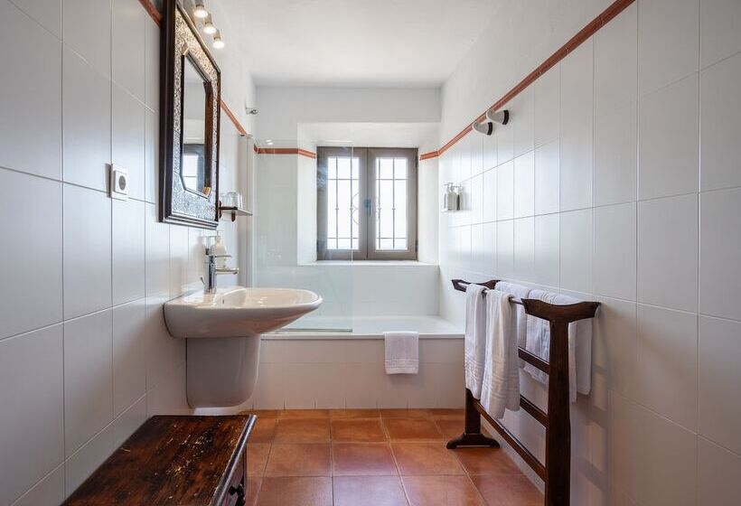 La Tartana Hotel Boutique