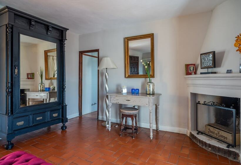 La Tartana Hotel Boutique