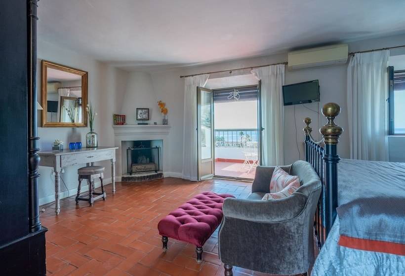 La Tartana Hotel Boutique