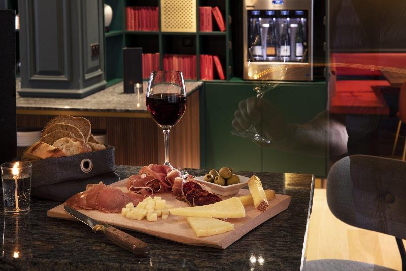 Отель Le Colombier