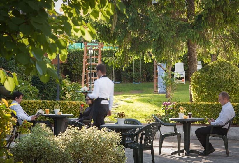 هتل Massimi City Garden