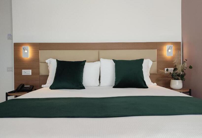 هتل Massimi City Garden