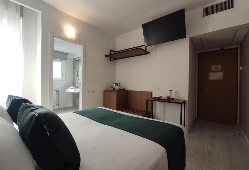 هتل Massimi City Garden