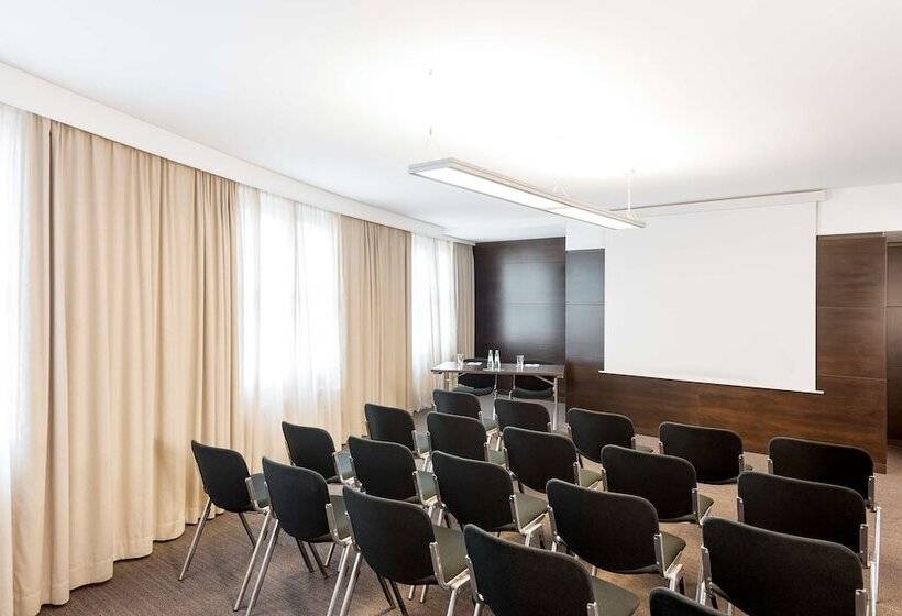 ホテル NH Berlin Kurfurstendamm