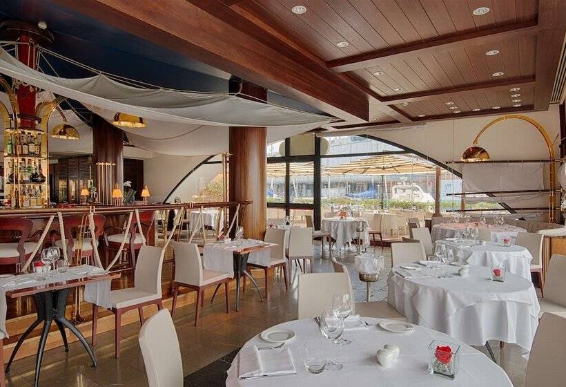 فندق NH Collection Genova Marina