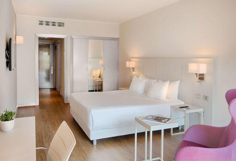 Отель NH Lecco Pontevecchio