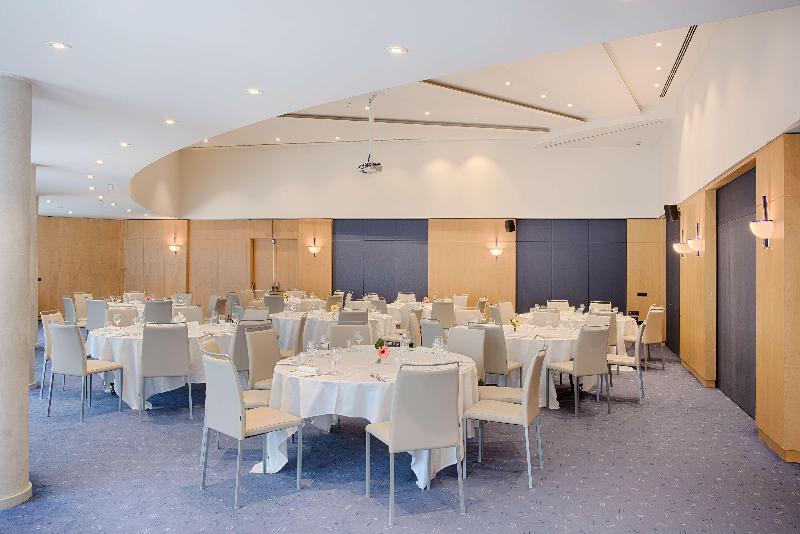 Отель NH Lecco Pontevecchio