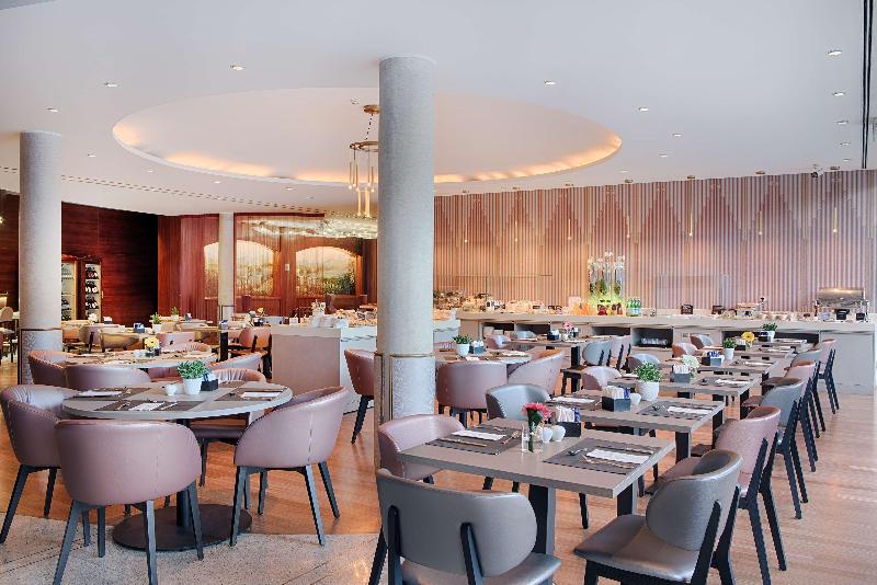 Отель NH Lecco Pontevecchio