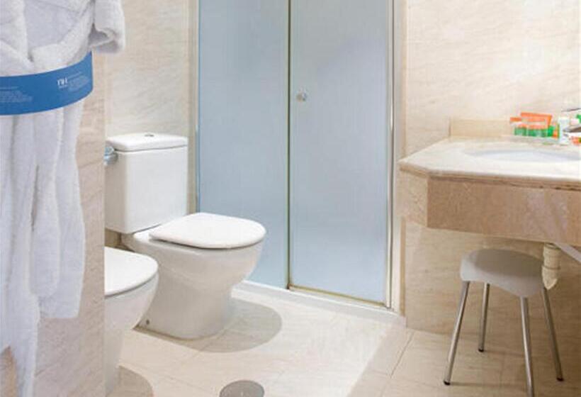 Отель NH San Pedro De Alcántara