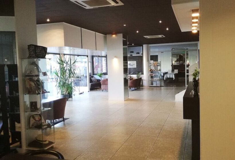 هتل Adonis Lourdes Notre Dame de La Sarte