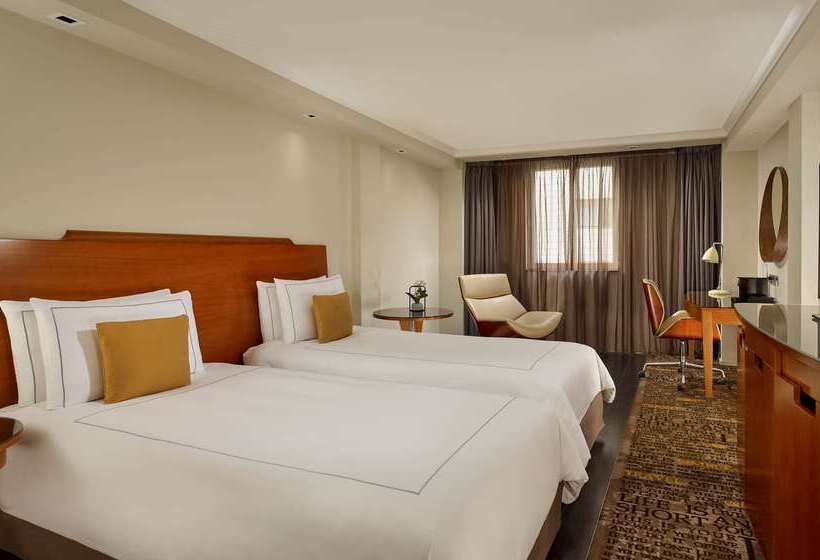 هتل Park Plaza Victoria London