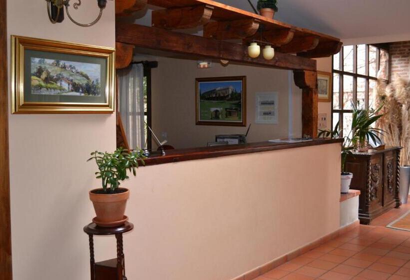 ホテル Posada Real Del Pinar