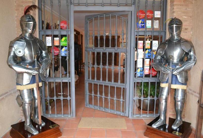 ホテル Posada Real Del Pinar