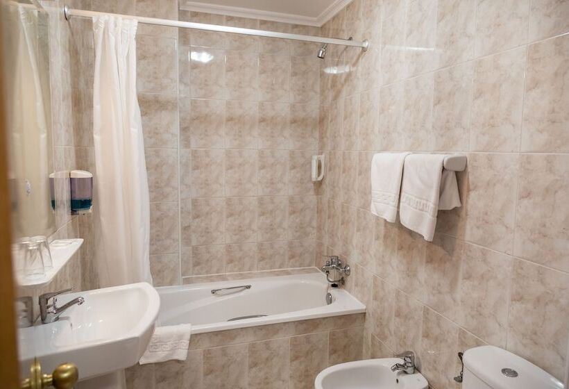 호텔 Ria De Suances