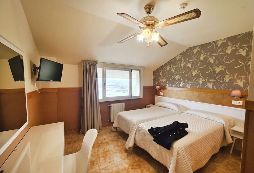 호텔 Ria De Suances