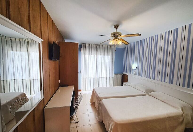 호텔 Ria De Suances