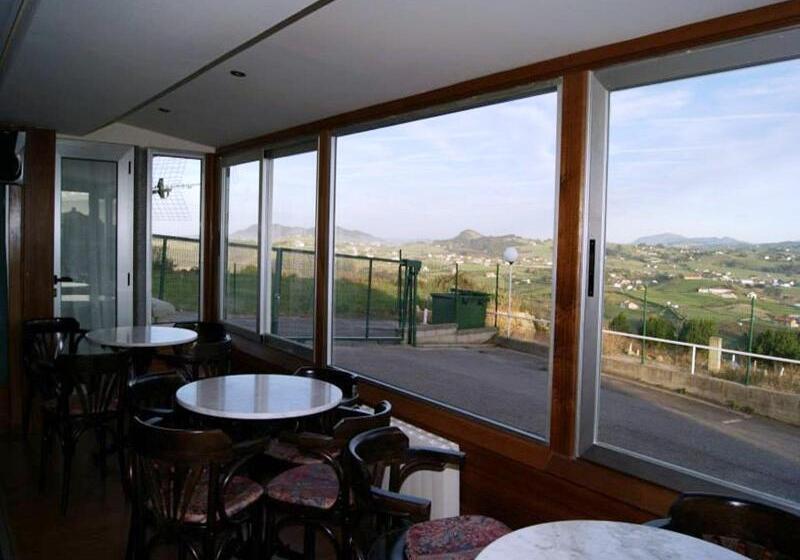 호텔 Ria De Suances