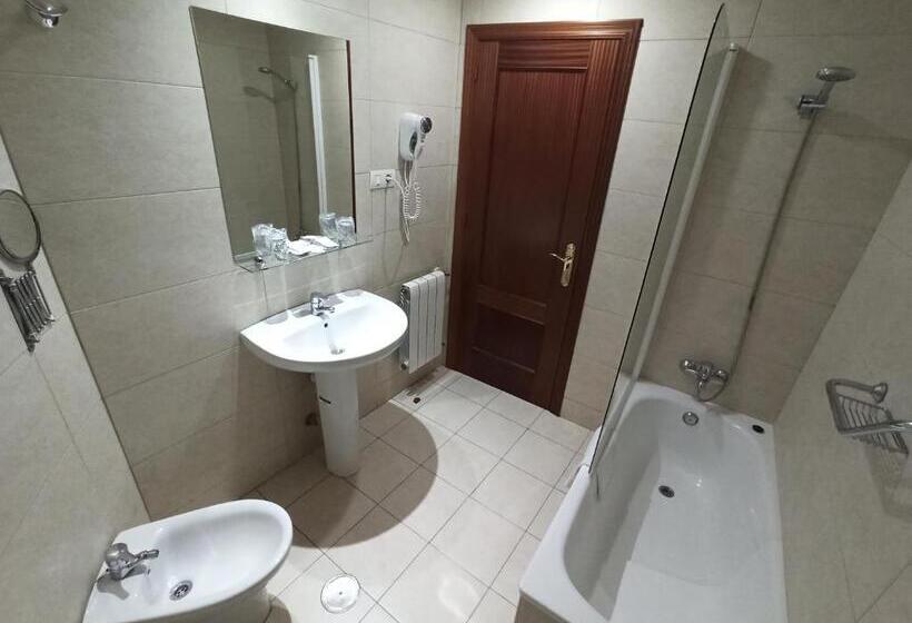 فندق ريفى Aguila Real