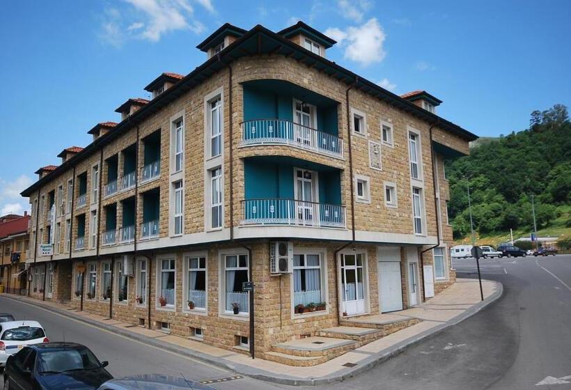 فندق ريفى Aguila Real