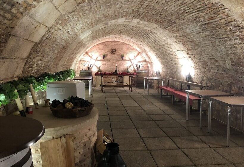 هتل روستایی Posada De Eufrasio