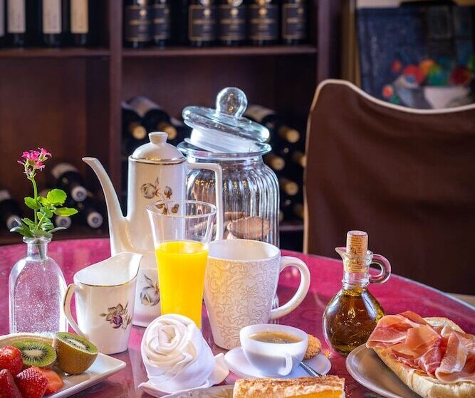 هتل روستایی Posada De Eufrasio