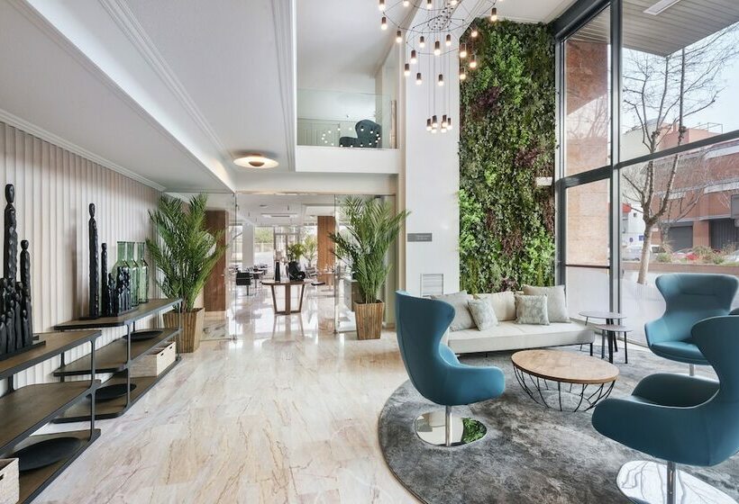 Отель Salles Ciutat Del Prat Barcelona Airport