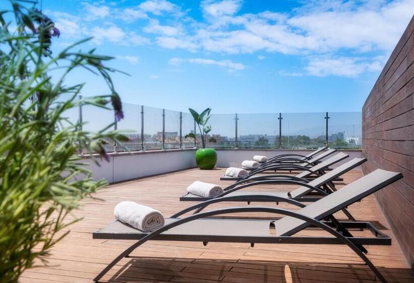 Отель Salles Ciutat Del Prat Barcelona Airport