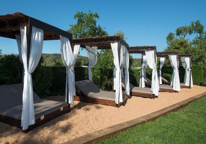 Отель Mas Tapiolas